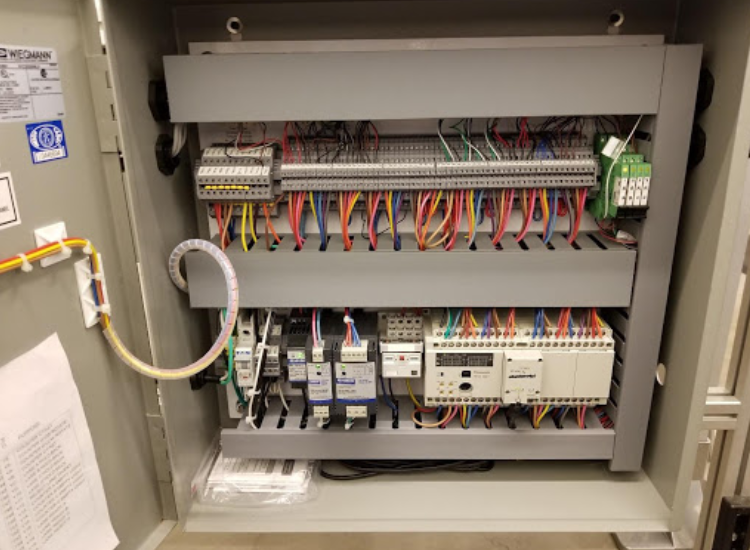 Application picture of PLC controller